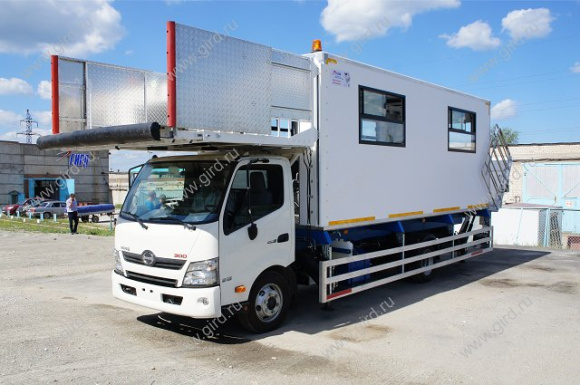 Амбулифт на шасси Hino 3