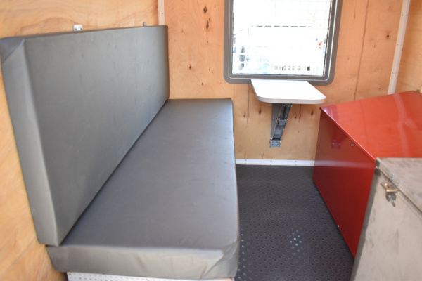 Автомобиль для перевозки и временного хранения взрывчатых веществ на шасси Камаз 43118 2