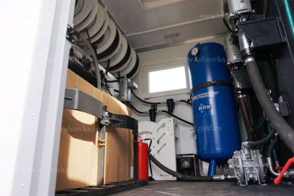 Маслораздаточная станция КамАЗ 43118-46 7