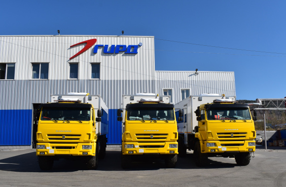 Вахтовый автобус Берлога с багажным отсеком на шасси КАМАЗ 43118 2