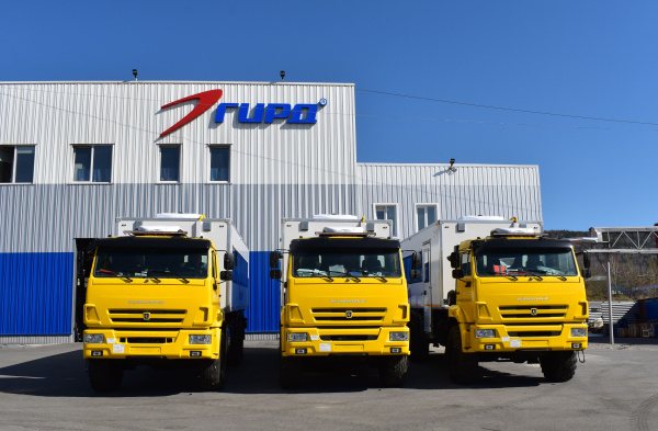 Вахтовый автобус Берлога с багажным отсеком на шасси КАМАЗ 43118 2