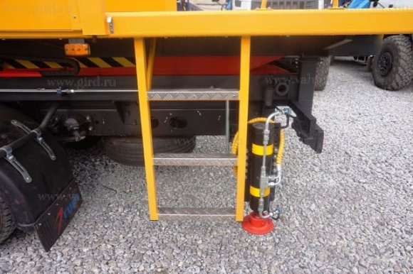 АПК-10 на шасси Isuzu 6