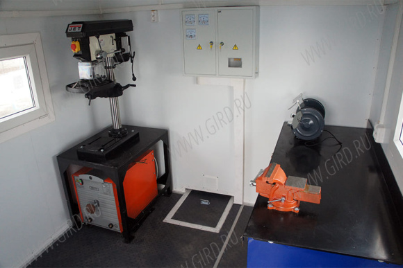 ПАРМ Урал 4320-1112-61 с отсеком для перевозки людей 6