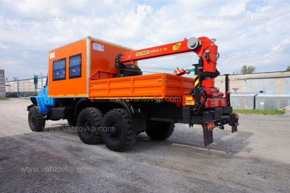 Вахтовый автобус Урал 4320 с КМУ ИТ-80 3