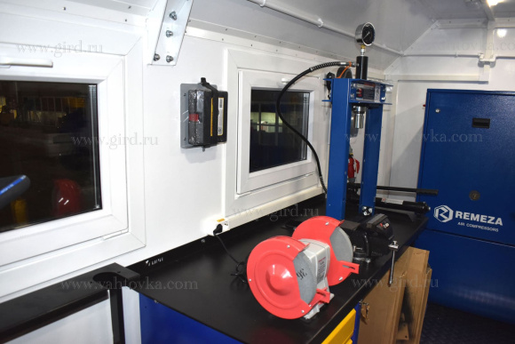 ПАРМ Урал 4320-6952-72Е5И06М3 с КМУ РК-6500А 5