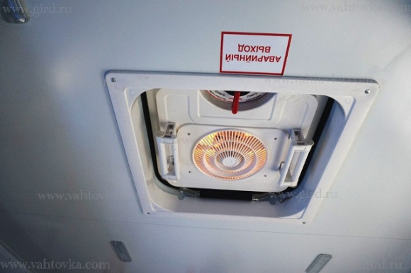 Вахтовый автобус КамАЗ 43118-3011-50 (10 мест) с грузовым отсеком 10