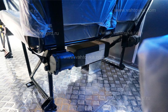 Вахтовый автобус "Берлога" на шасси КамАЗ 43502 10