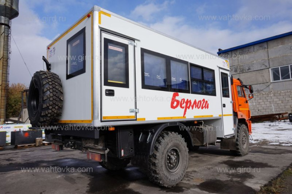 Вахтовый автобус "Берлога" на шасси КамАЗ 43502 4