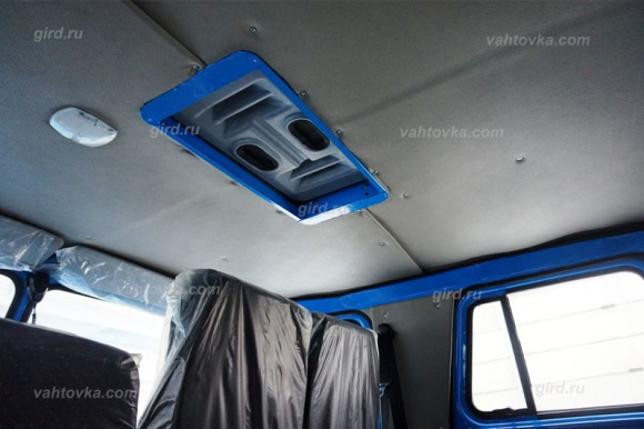 Вахтовый автобус Урал 4320-1912-72М, с двухрядной кабиной и тентованной бортовой платформой 10