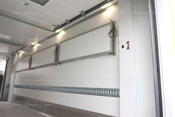 Автолифт на шасси Scania 8