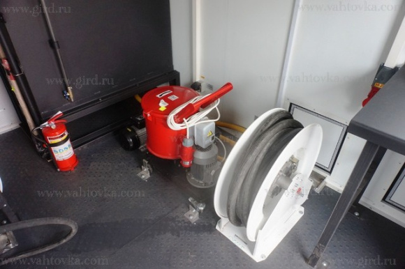 Маслостанция на шасси Volvo с КМУ РК 17.001А 9