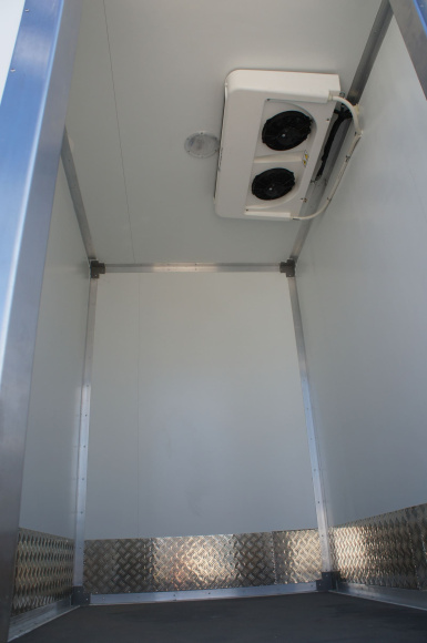 Камаз 43118-1098-10 изотермический фургон 9