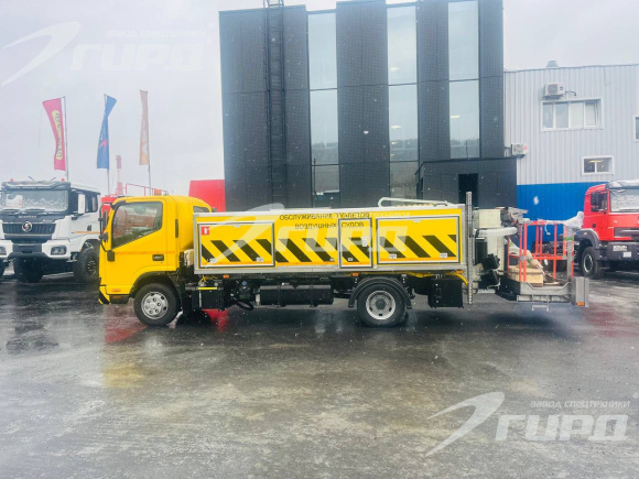 Ассенизационный автомобиль для воздушного судна с рабочей платформой  на шасси КамАЗ Компас 9 5