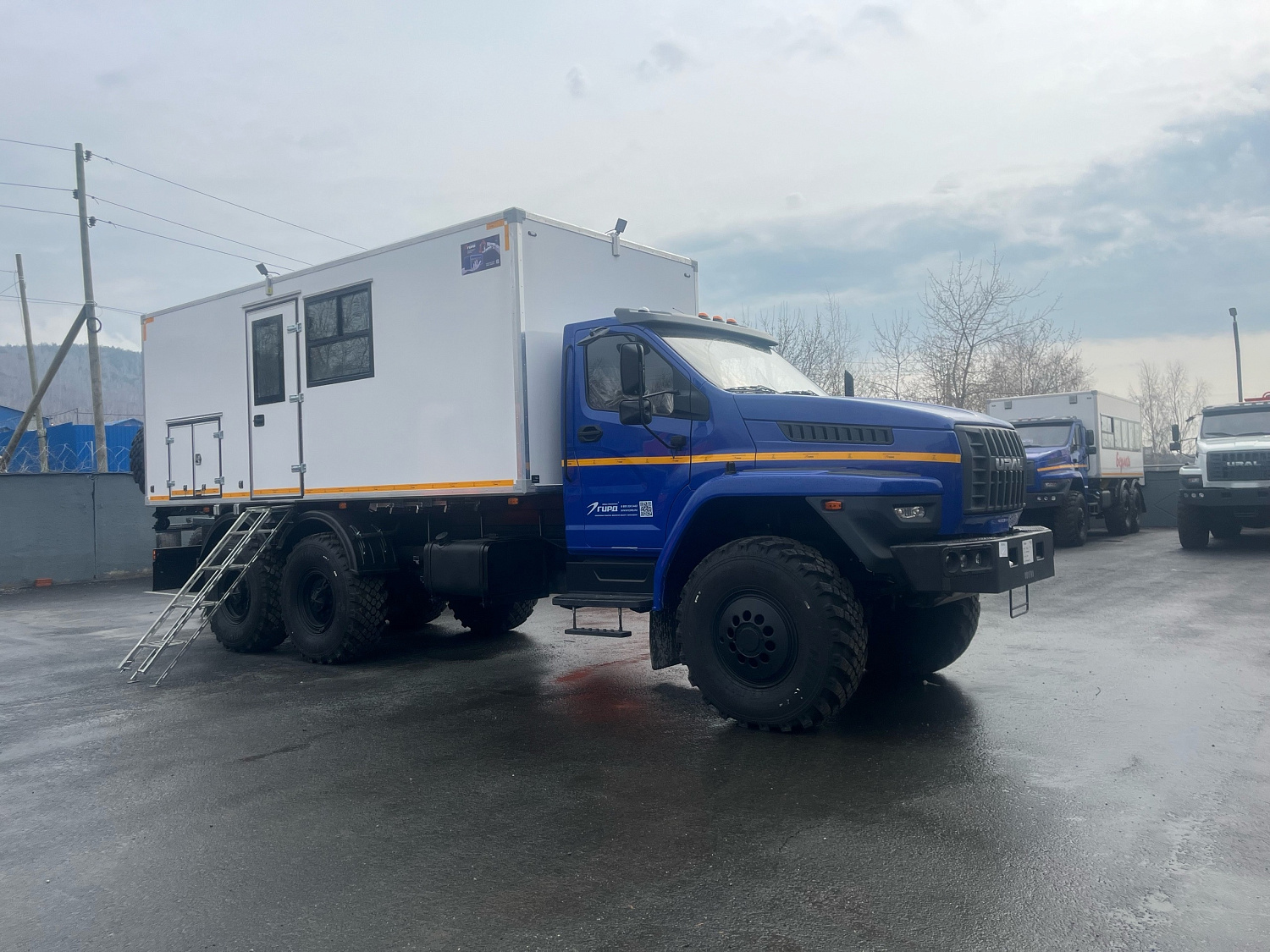 Транспортно-бытовой автомобиль - МОБИЛЬНЫЙ ШТАБ на шасси УРАЛ NEXT