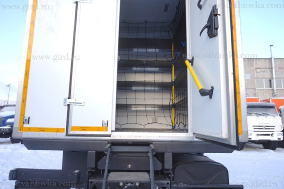 Вахтовый автобус КамАЗ 43118, 18 мест, багажный отсек 5