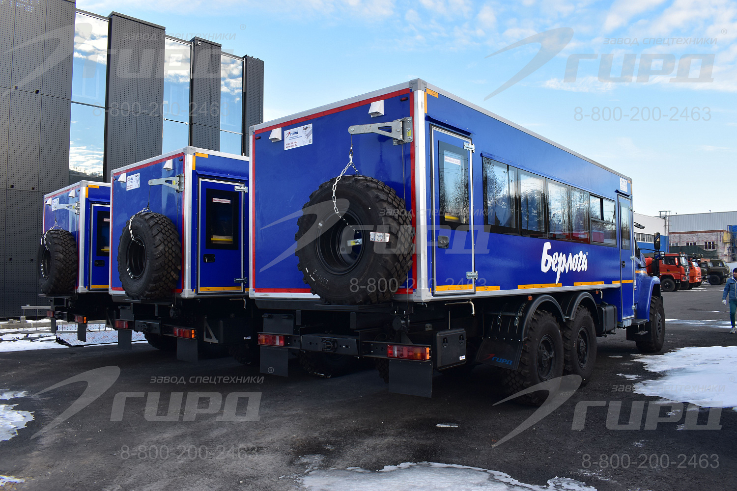 Пять автобусов Берлога для Норильска