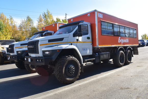 Вахтовый автобус Берлога 28 мест на шасси Урал 4320-6952-72