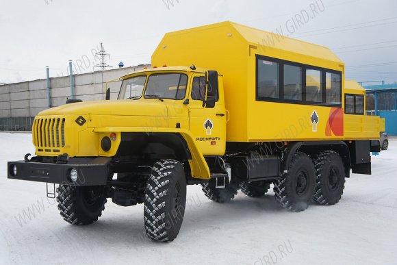 Автобус Вахтовый Урал 4320-1112-61 с бортовой платформой (14 мест)