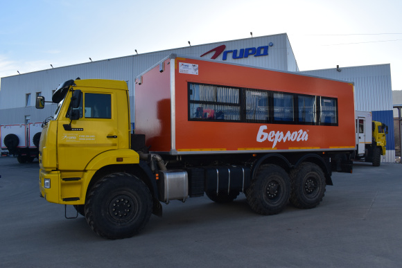Вахтовый автобус Берлога 22 места на шасси Камаз 43118-50