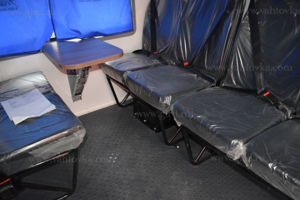 Вахтовый автобус с бортовой платформой на шасси Камаз 43118-23027-50