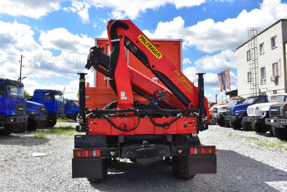 Маслораздаточная станция Урал 4320 с КМУ РК10000А 2