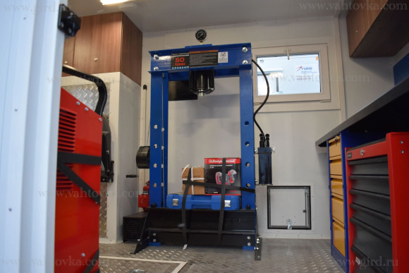 Передвижная мастерская ПАРМ с КМУ ИМ-77 на шасси Камаз 43118 8