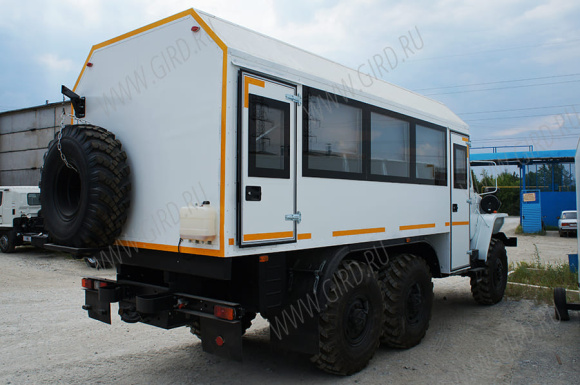 Автобус Вахтовый Урал 4320-1112-61 артикул 2496 3