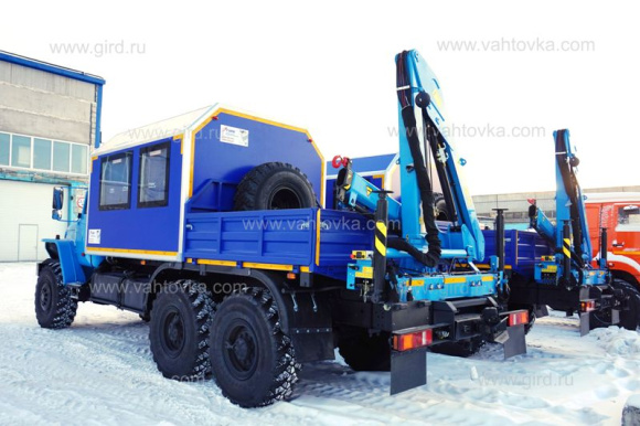 Вахтовый автобус Урал 4320-1912-60М с КМУ ИМ-50 4