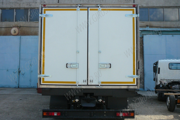 Камаз 4308-3063-28R4 изотермический фургон 3