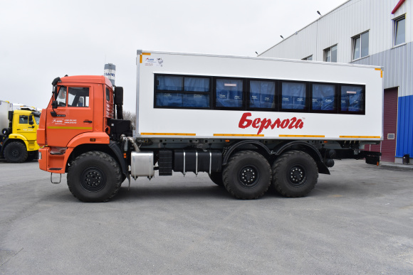 Вахтовый автобус Берлога 28 мест на шасси Камаз 43118-50 3