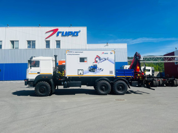 Маслораздаточный комплекс с КМУ ИМ-180 на шасси УРАЛ 4320  Маслораздаточный комплекс с КМУ ИМ-180 на шасси УРАЛ 4320