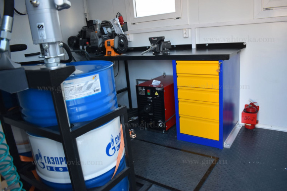 ПАРМ Урал 4320-6952-72Е5Г38 с КМУ РК 4200 4